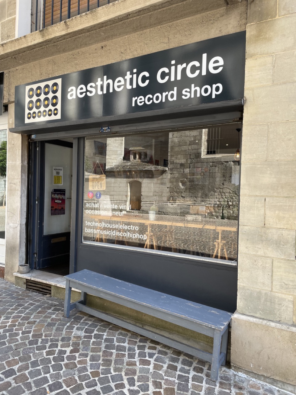 Aesthetic Circle Record Shop - 3 of 3