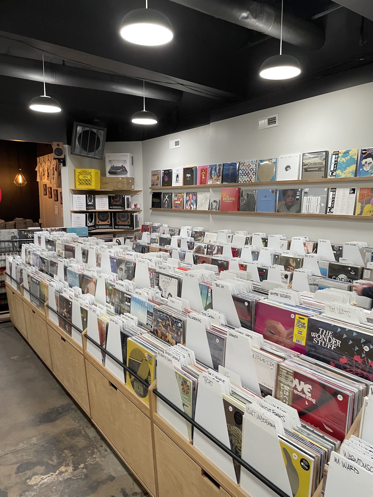 3hive Record Lounge - 5 of 6