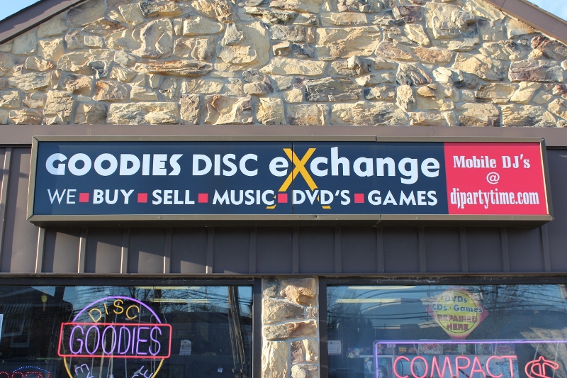 Goodies Disc Exchange - 1 of 4