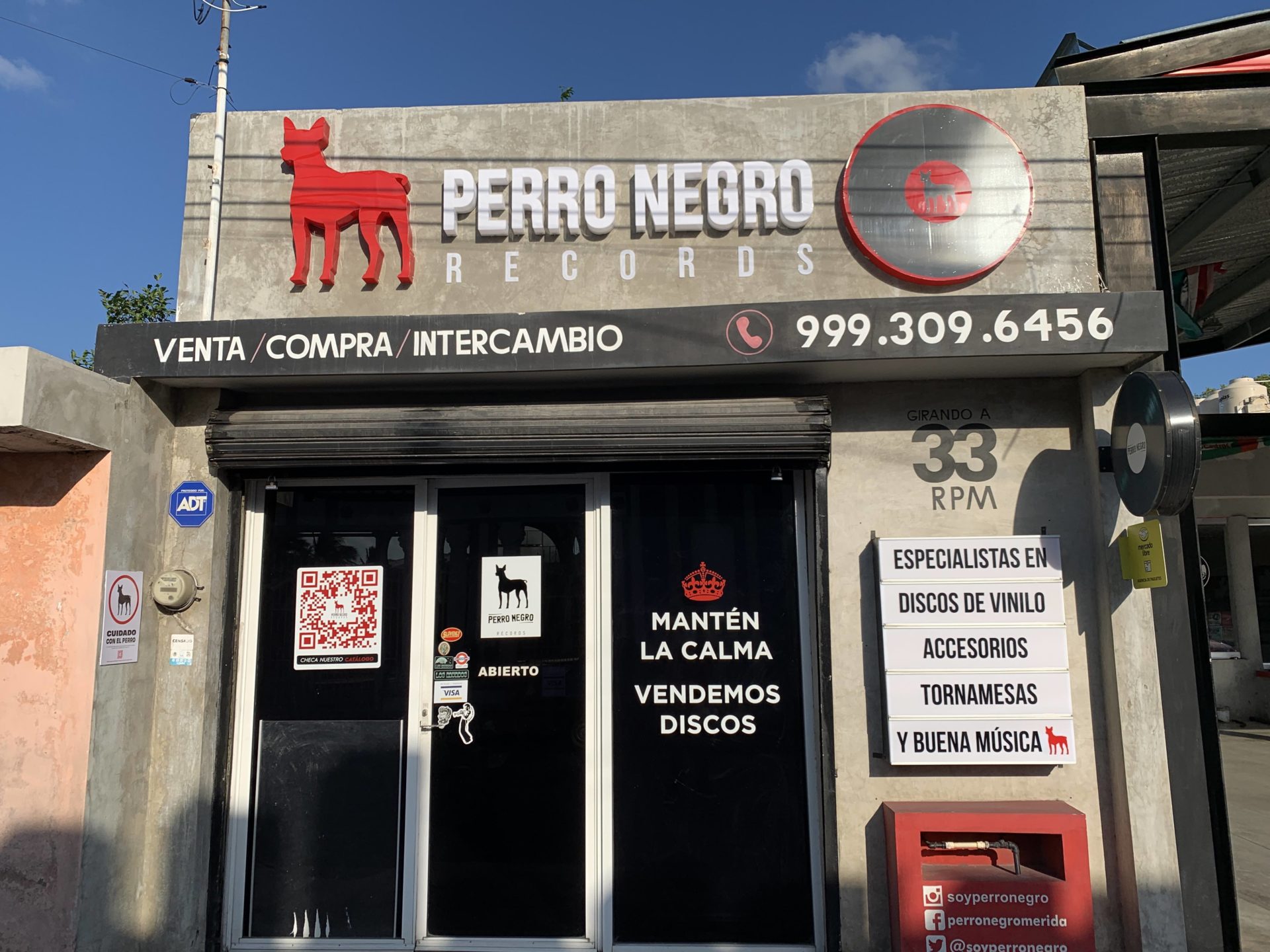 Perro Negro Records - 1 of 6