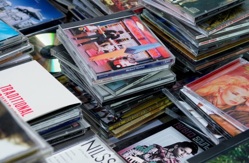 3 Trends That Prove CDs are Making a Comeback