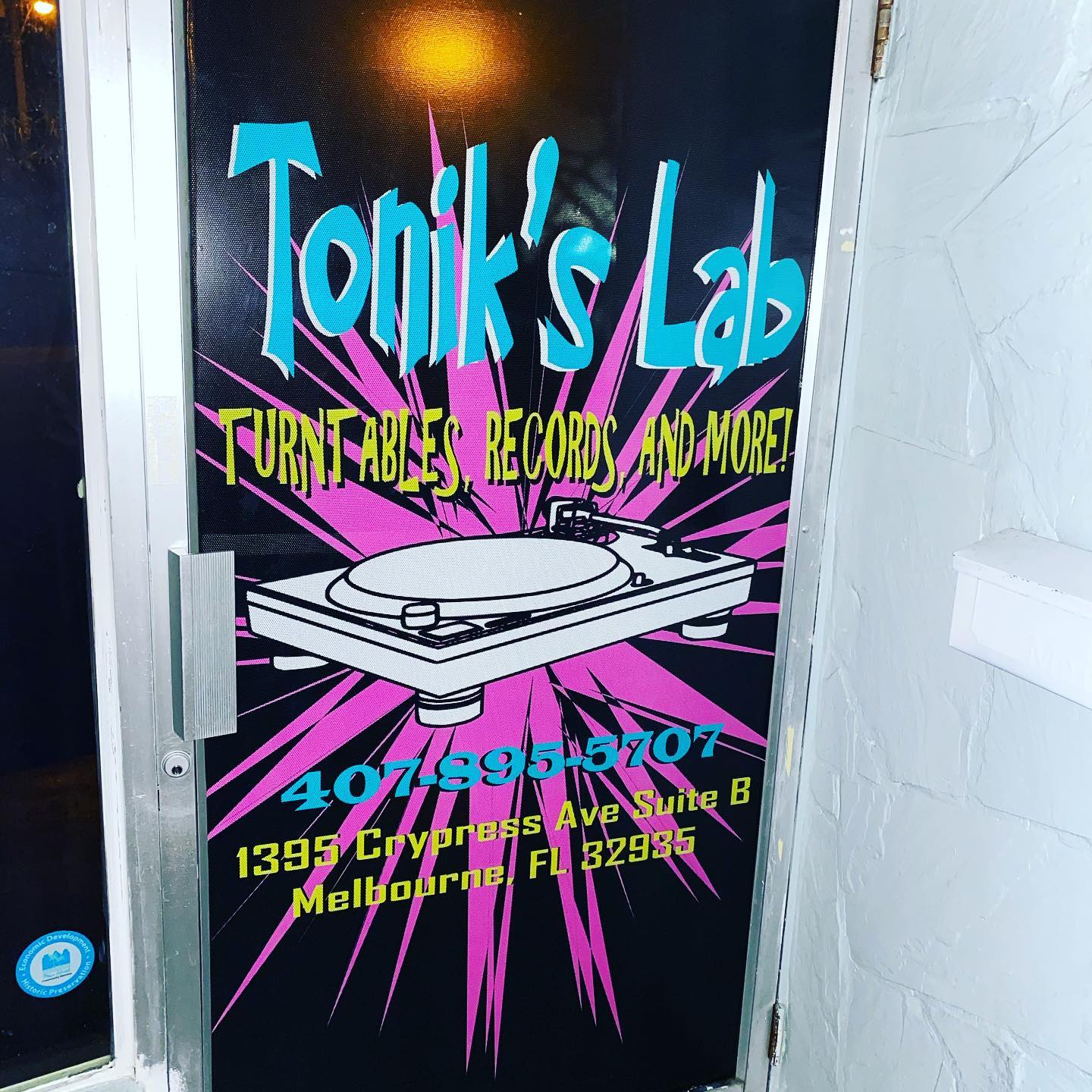 Tonik’s Lab - 2 of 3