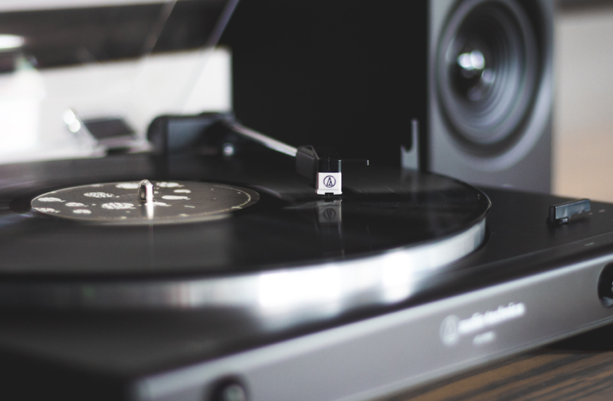 Best Record Players for Beginners